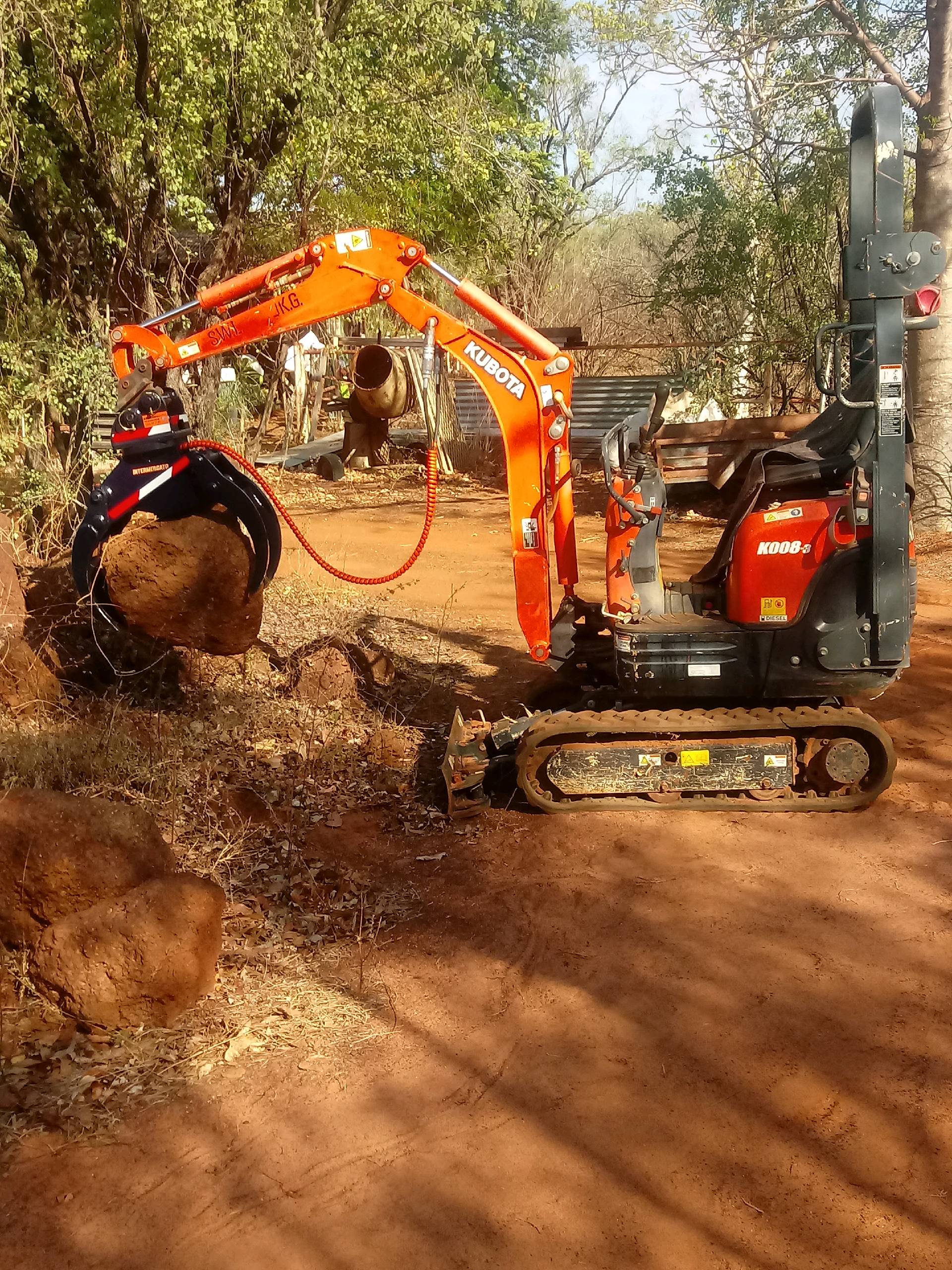 Kubota Rotating Excavator Grabs