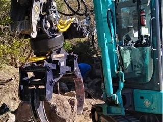 stone rock grabs